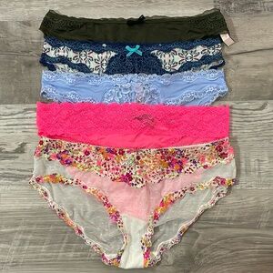 Victorias Secret Hiphugger Style Panties Size Large Bundle of 5